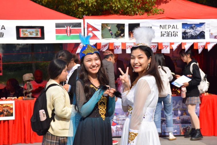 SEU International Students Joined N.U.A.A International Cultural Festival